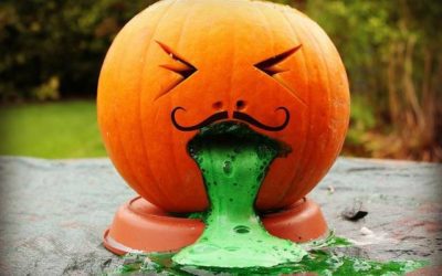 Découvrez ces 14 citrouilles qui vomissent partout pour l&rsquo;Halloween… La dernière photo, c&rsquo;est ma préférée!
